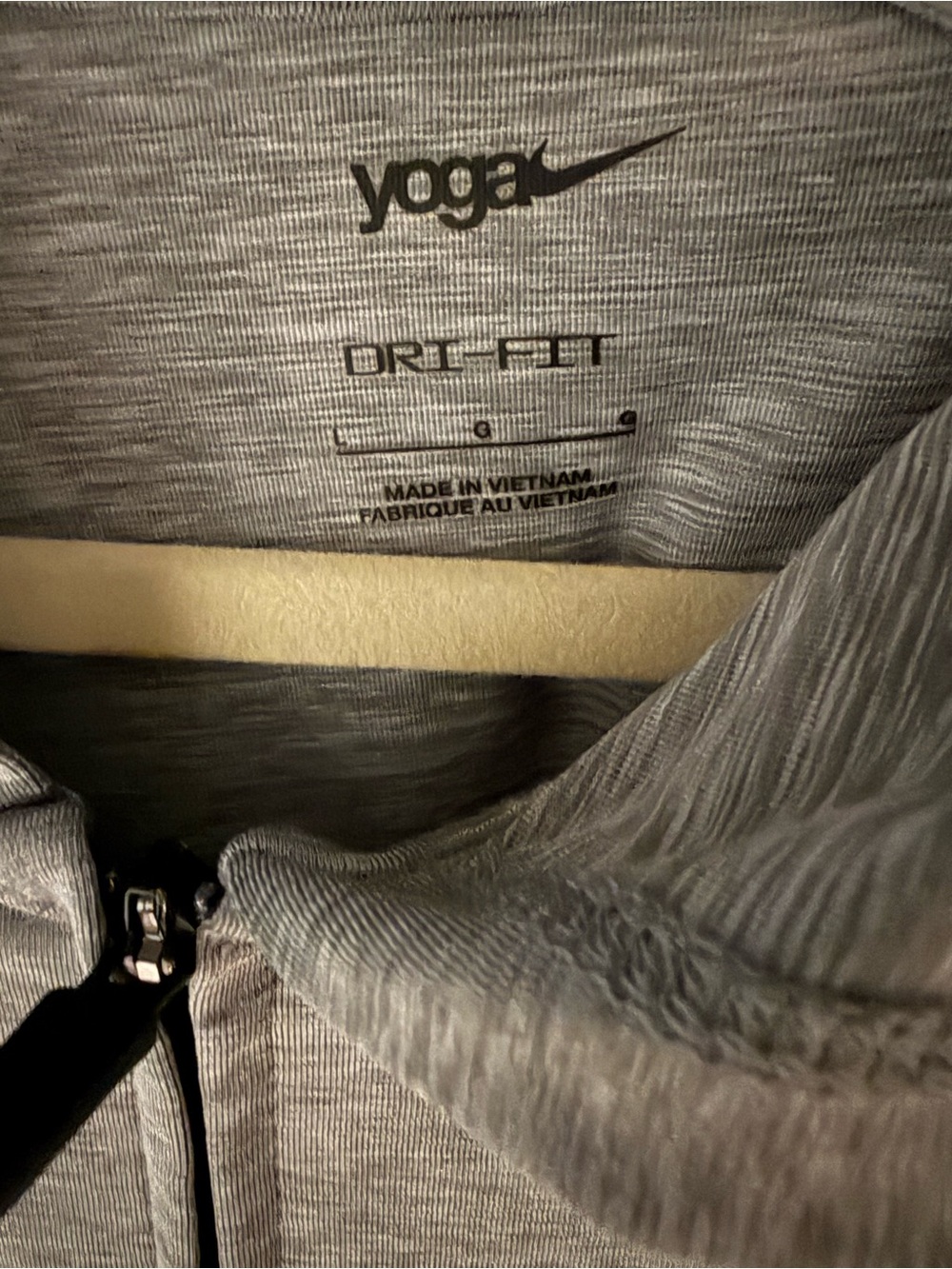 NIKE Yoga Dri-Fit Men’s Lightweight Gray Full-Zip Hoodie Jacket - Picture 2 of 9